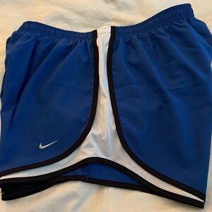 NWOT Women’s Nike Dri-Fit Running Shorts